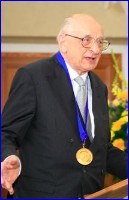 Prof. Dr. Wladyslaw Bartoszewski